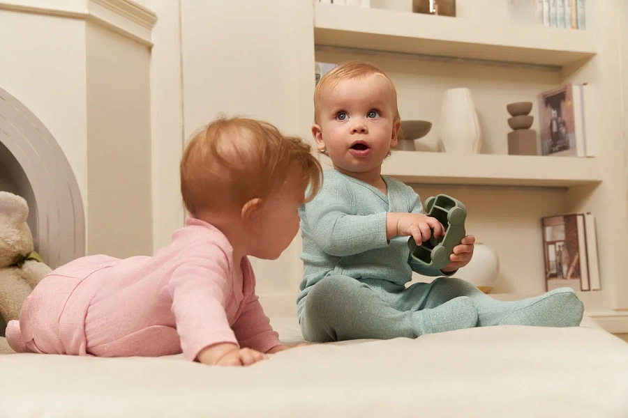 Боди, комбинезоны, леггинсы: выбираем одежду первого слоя